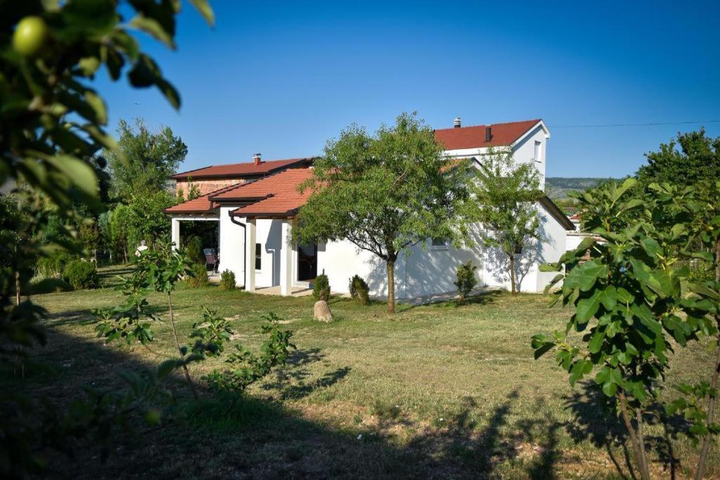 Homes Fig Nyaraló